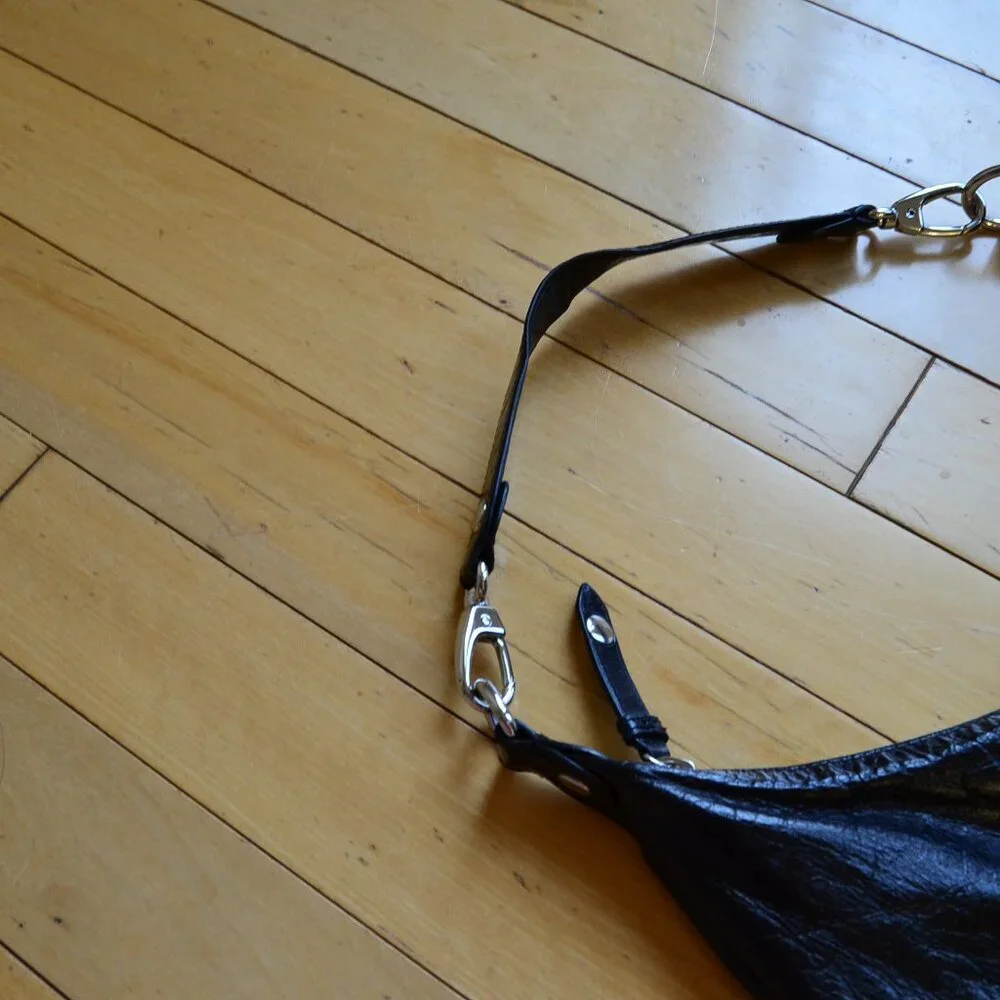 Hobo International Womens Black Shiny Shoulder Purse The Original - Picture 6 of 16